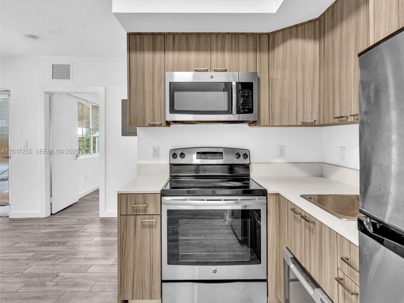 Property photo # 6
