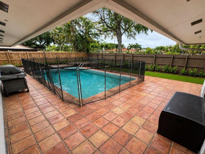 Property photo # 0