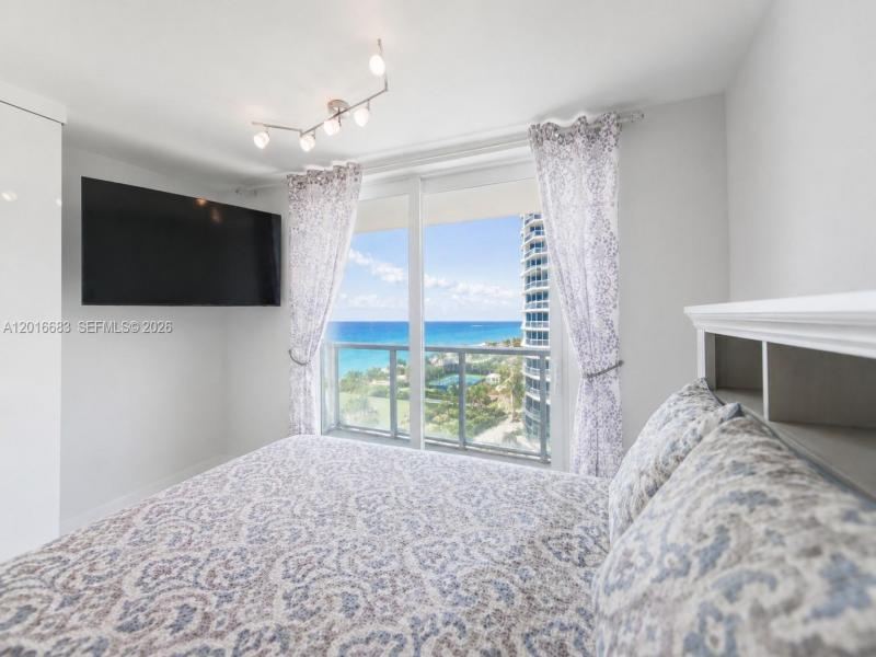 Condo for sale at Aventura Beach Club 609