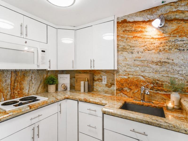 Condo for sale at Aventura Beach Club 609