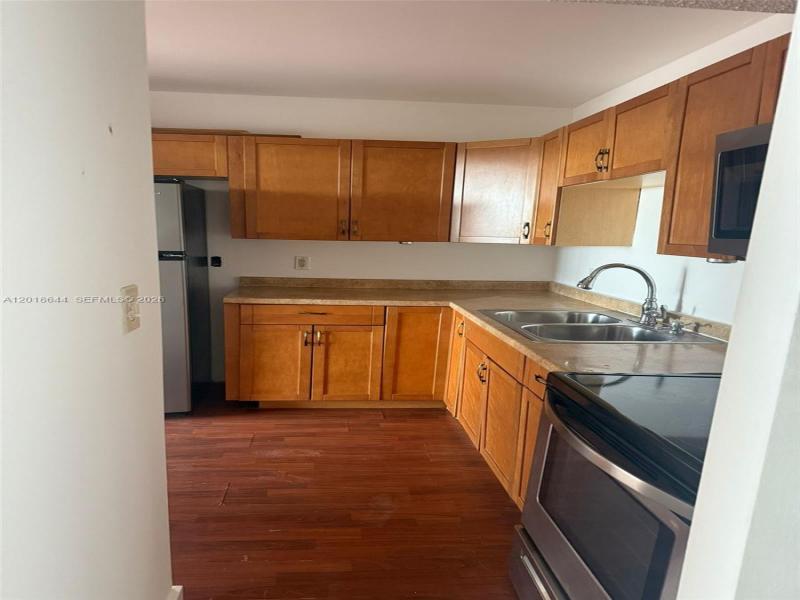 Property photo # 9