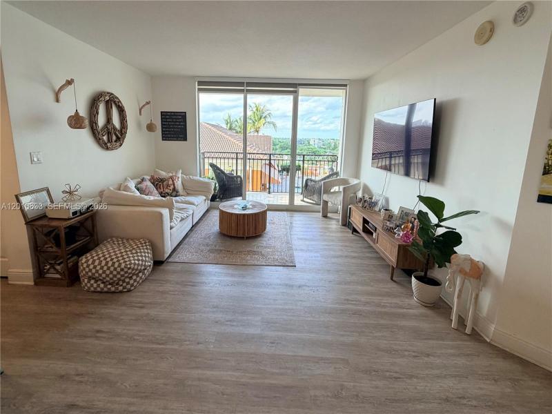 Property photo # 9