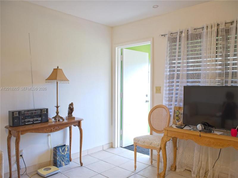 Property photo # 6