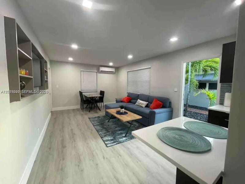 Property photo # 9