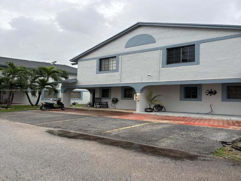 Property photo # 6