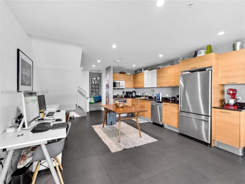 Property photo # 9