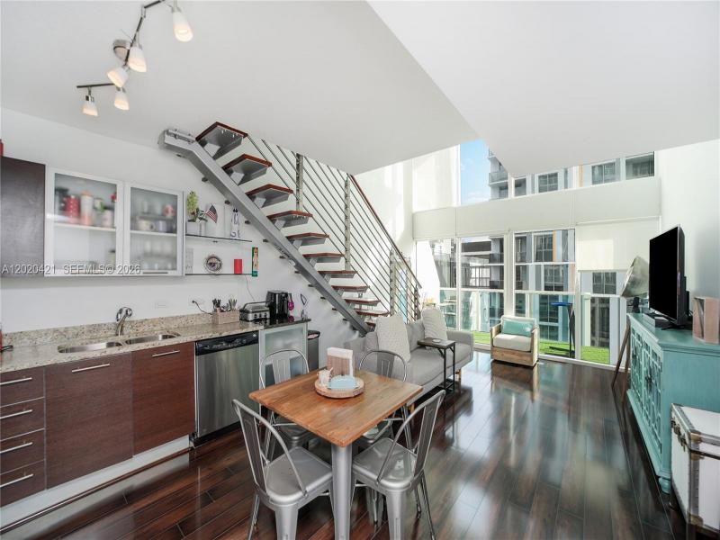 Property photo # 4