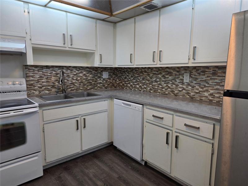 Property photo # 8