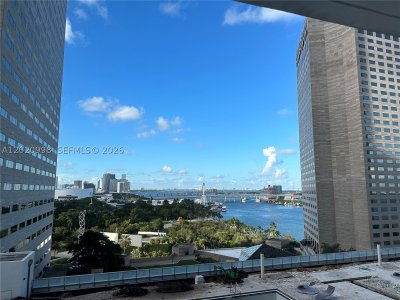One Miami East Tower Apt #1516