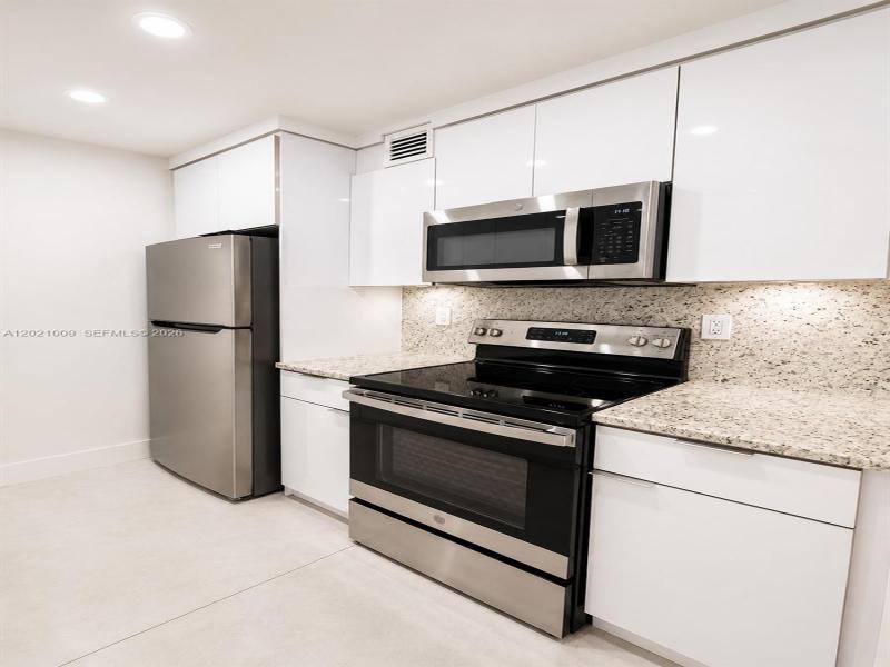 Property photo # 9