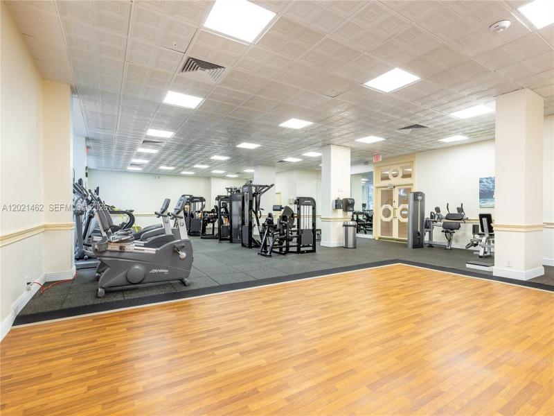 Condo for sale at Parker Plaza Estates 908