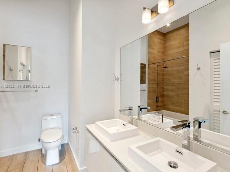 Property photo # 8