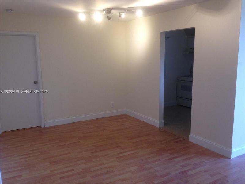 Property photo # 6