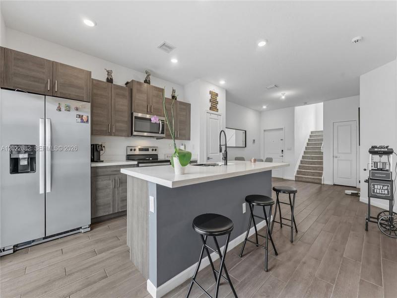 Property photo # 4