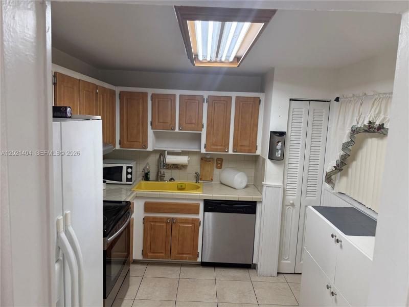 Property photo # 8