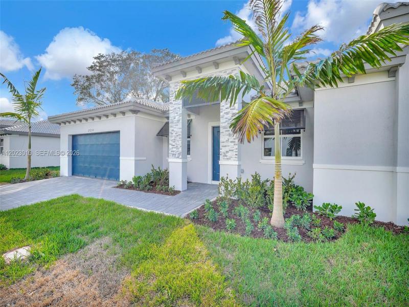 Property photo # 4