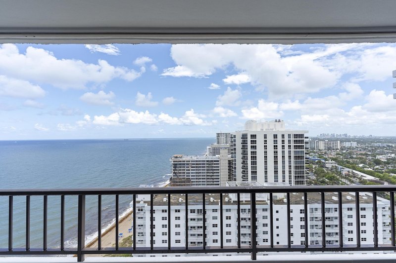Condo for sale at Plaza South Ph L