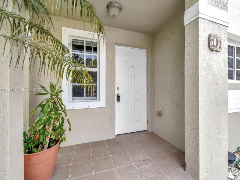 Property photo # 4