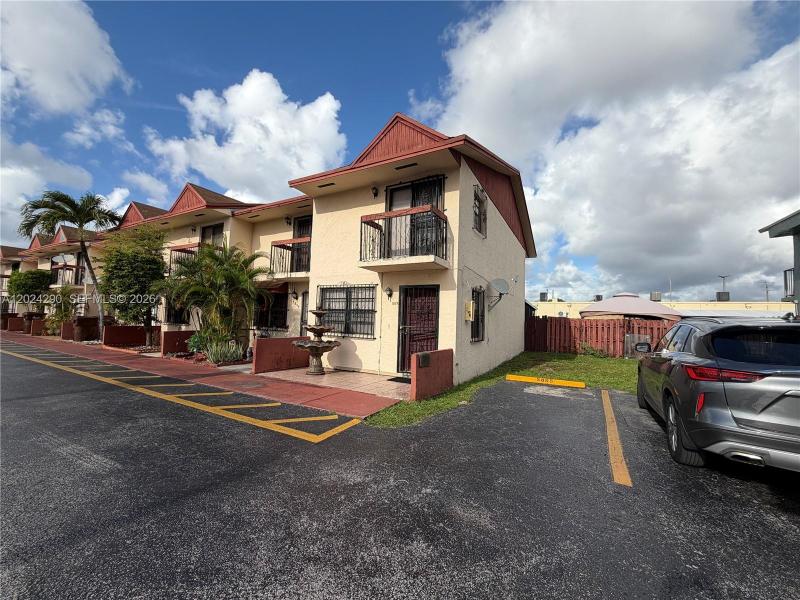 Property photo # 0