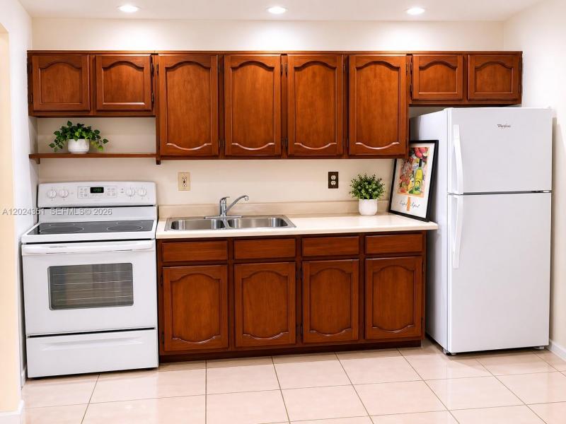 Property photo # 8