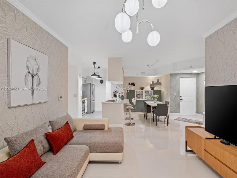 Condo for sale at Porto Bellagio 4204