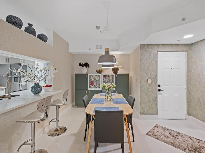 Condo for sale at Porto Bellagio 4204