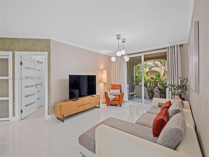 Condo for sale at Porto Bellagio 4204