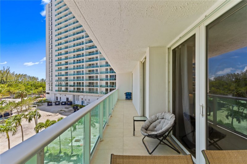 Apartment for rent at Arlen House 307