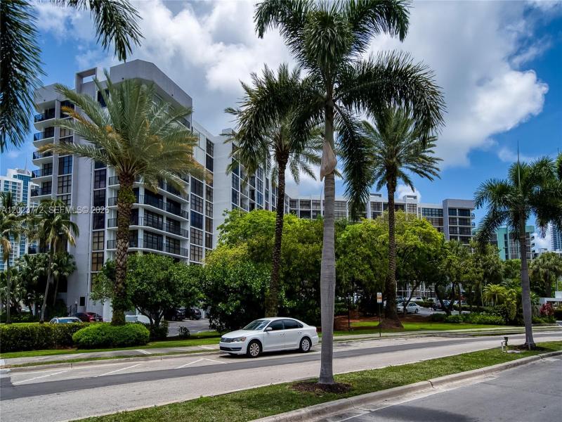Condo for sale at Towers of Oceanview South 505