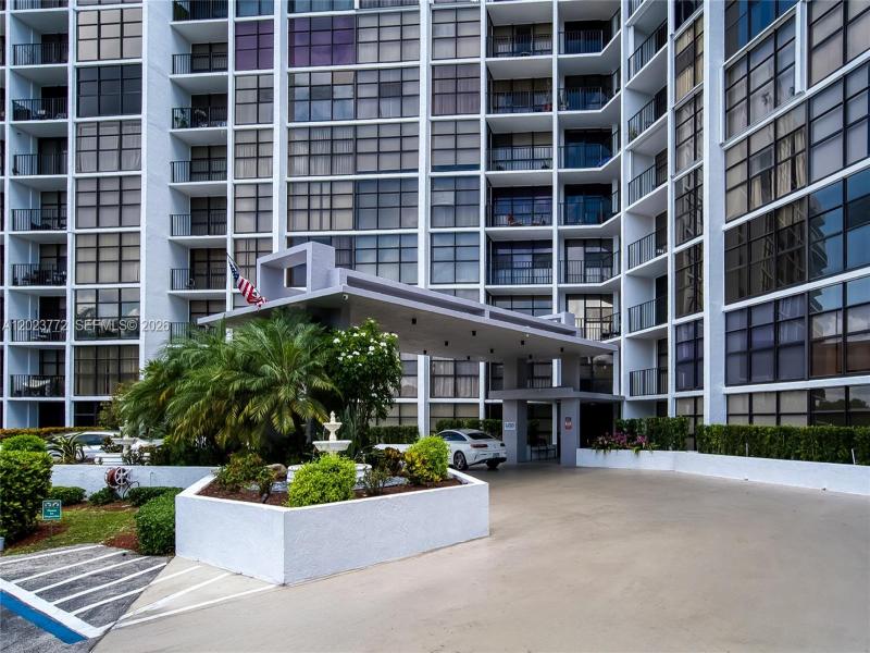 Condo for sale at Towers of Oceanview South 505