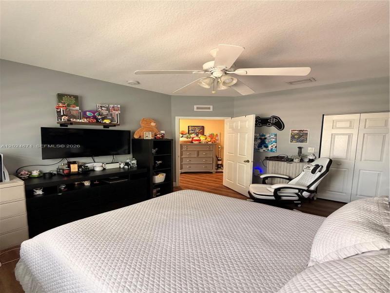 Property photo # 8