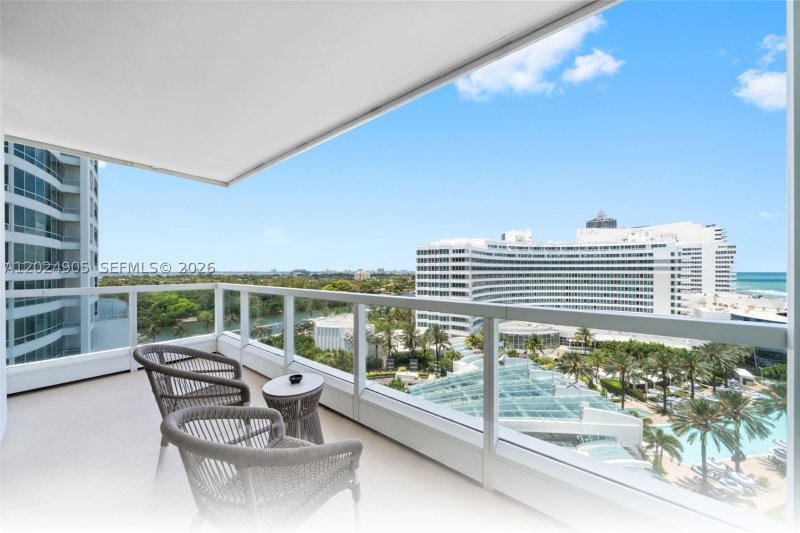 Fontainebleau III Apt #1001