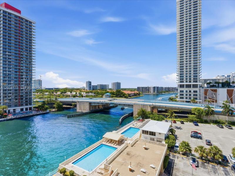 Condo for sale at Imperial Towers 918