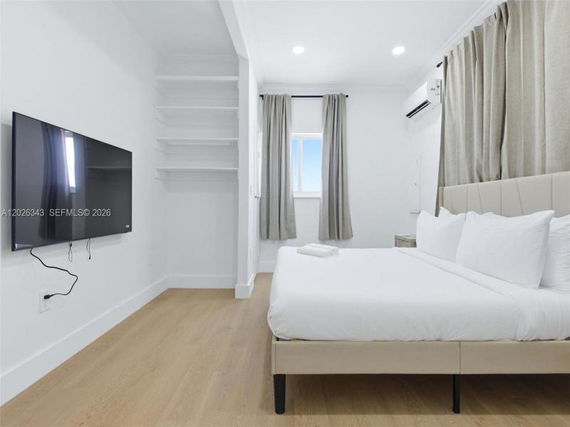 Property photo # 8