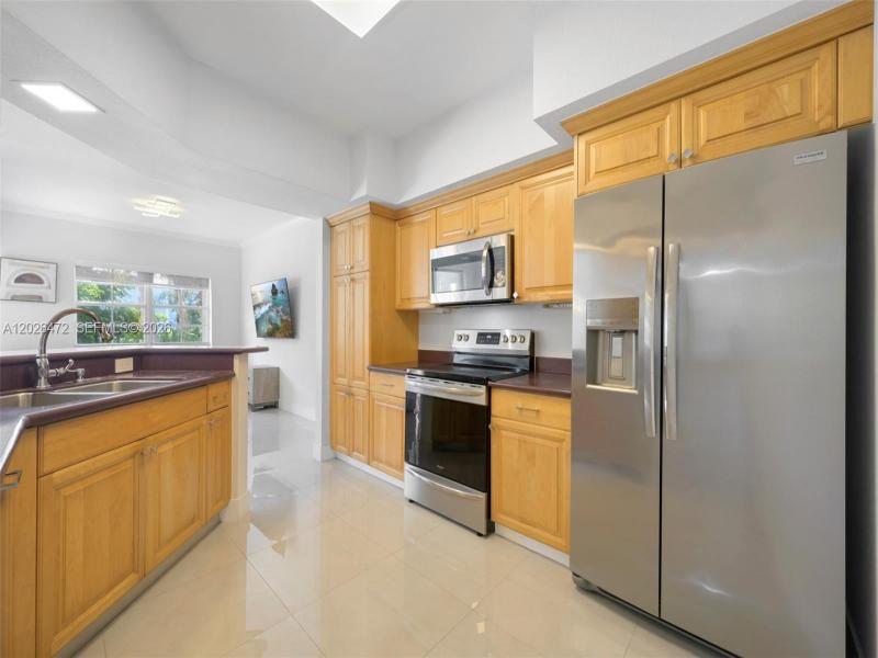 Property photo # 4