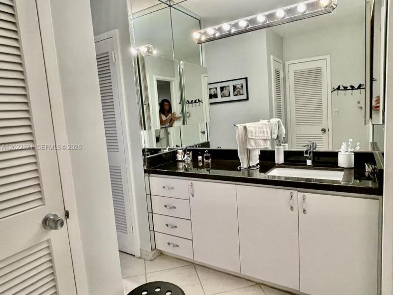 Apartment for rent at Parker Plaza Estates 801