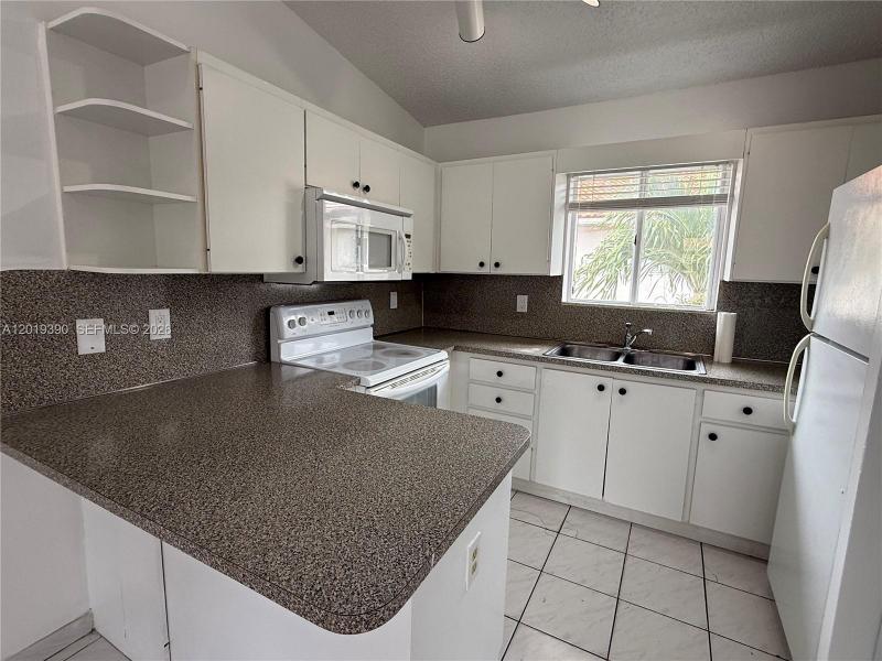 Property photo # 3