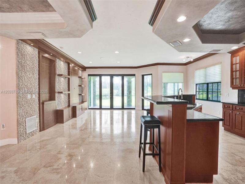 Property photo # 8