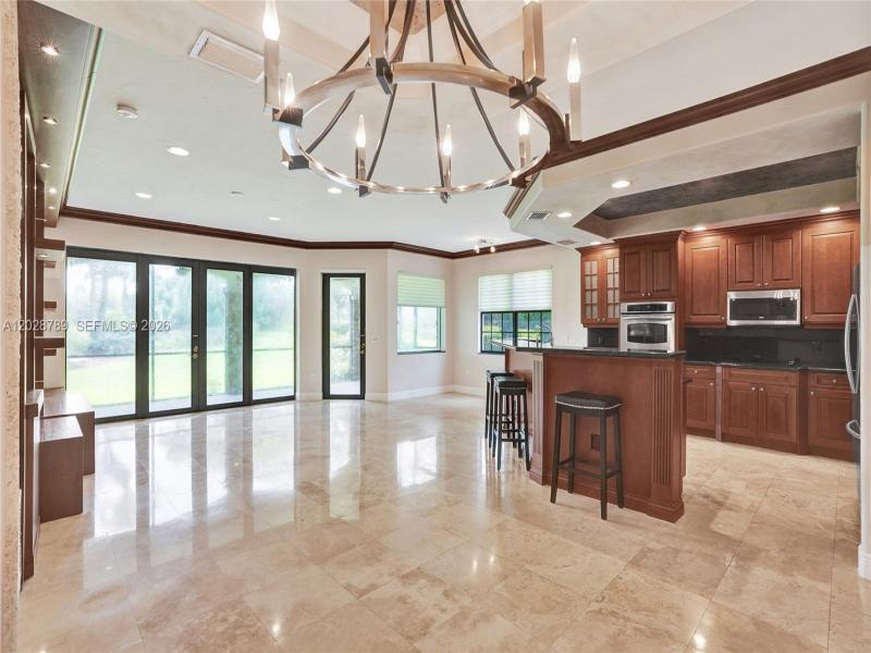 Property photo # 6