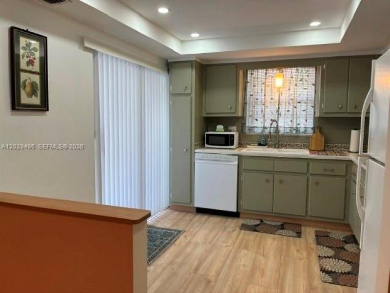 Property photo # 6