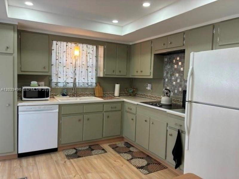 Property photo # 9