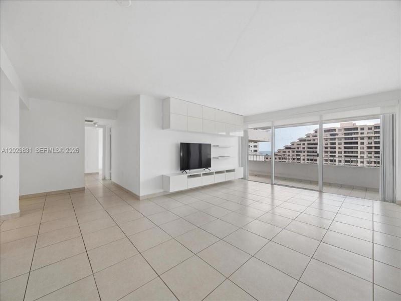 Comprar apartamento en Commodore Club South 911