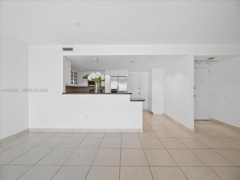 Comprar apartamento en Commodore Club South 911