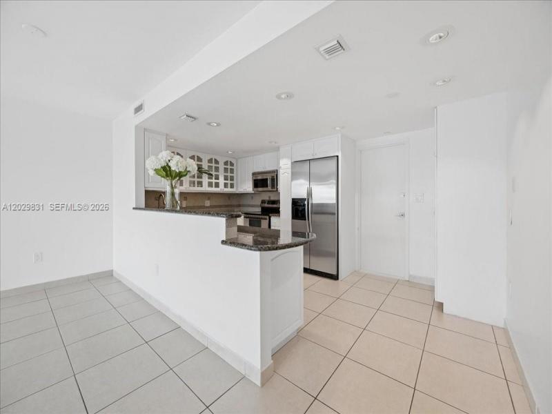 Comprar apartamento en Commodore Club South 911