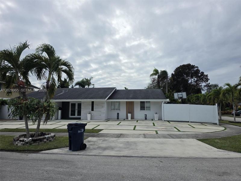 Property photo # 0