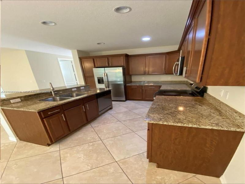 Property photo # 2