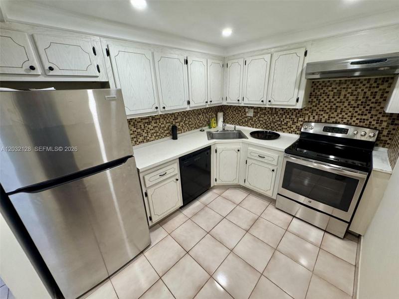 Comprar apartamento en Bayview Towers A1410