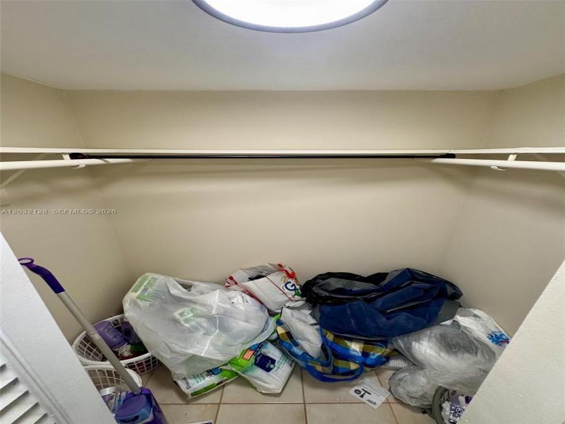 Comprar apartamento en Bayview Towers A1410