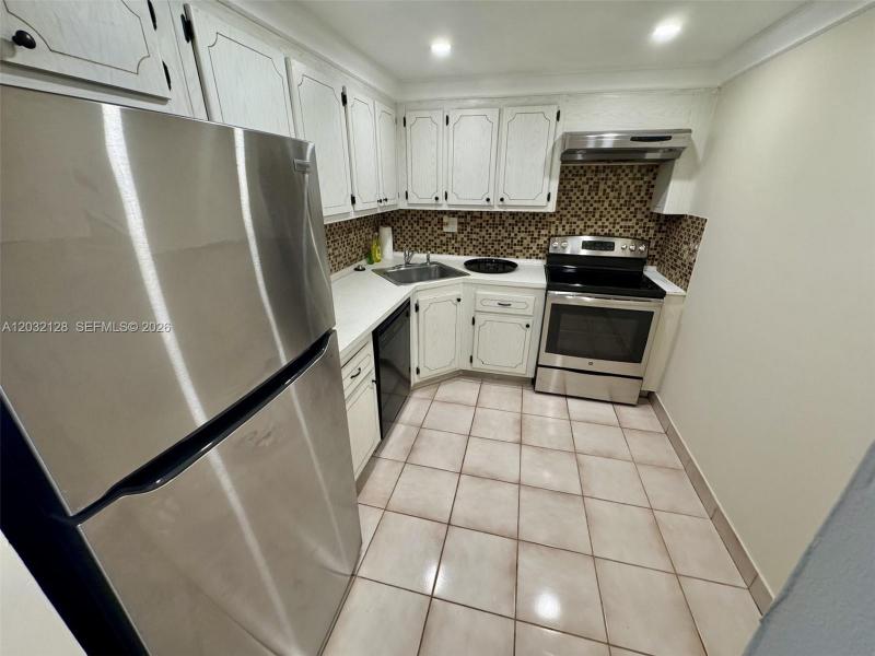Comprar apartamento en Bayview Towers A1410