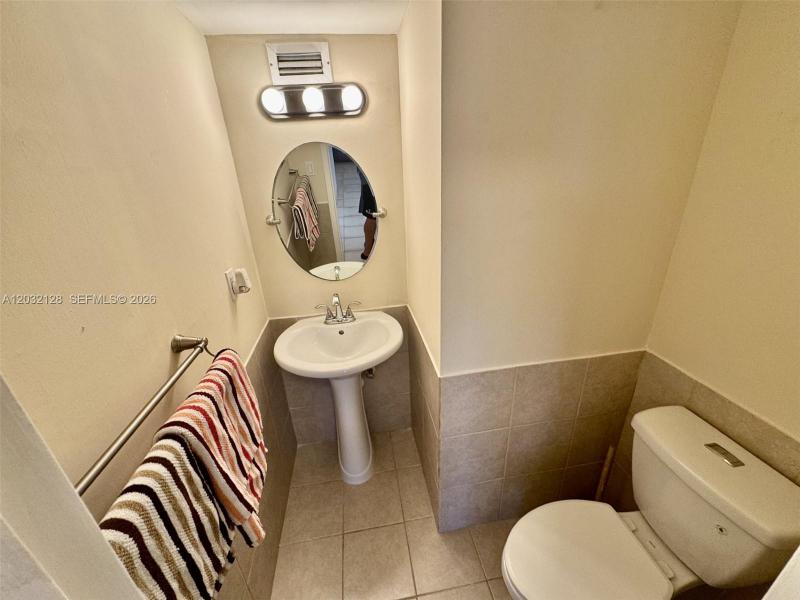 Comprar apartamento en Bayview Towers A1410